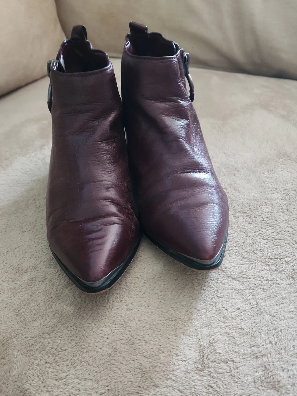 1.STATE Women's Pointed Ankle Boots in Burgundy